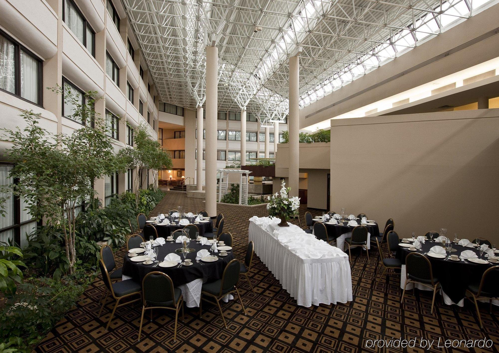 Doubletree By Hilton Austin Northwest - Arboretum Restaurant bilde
