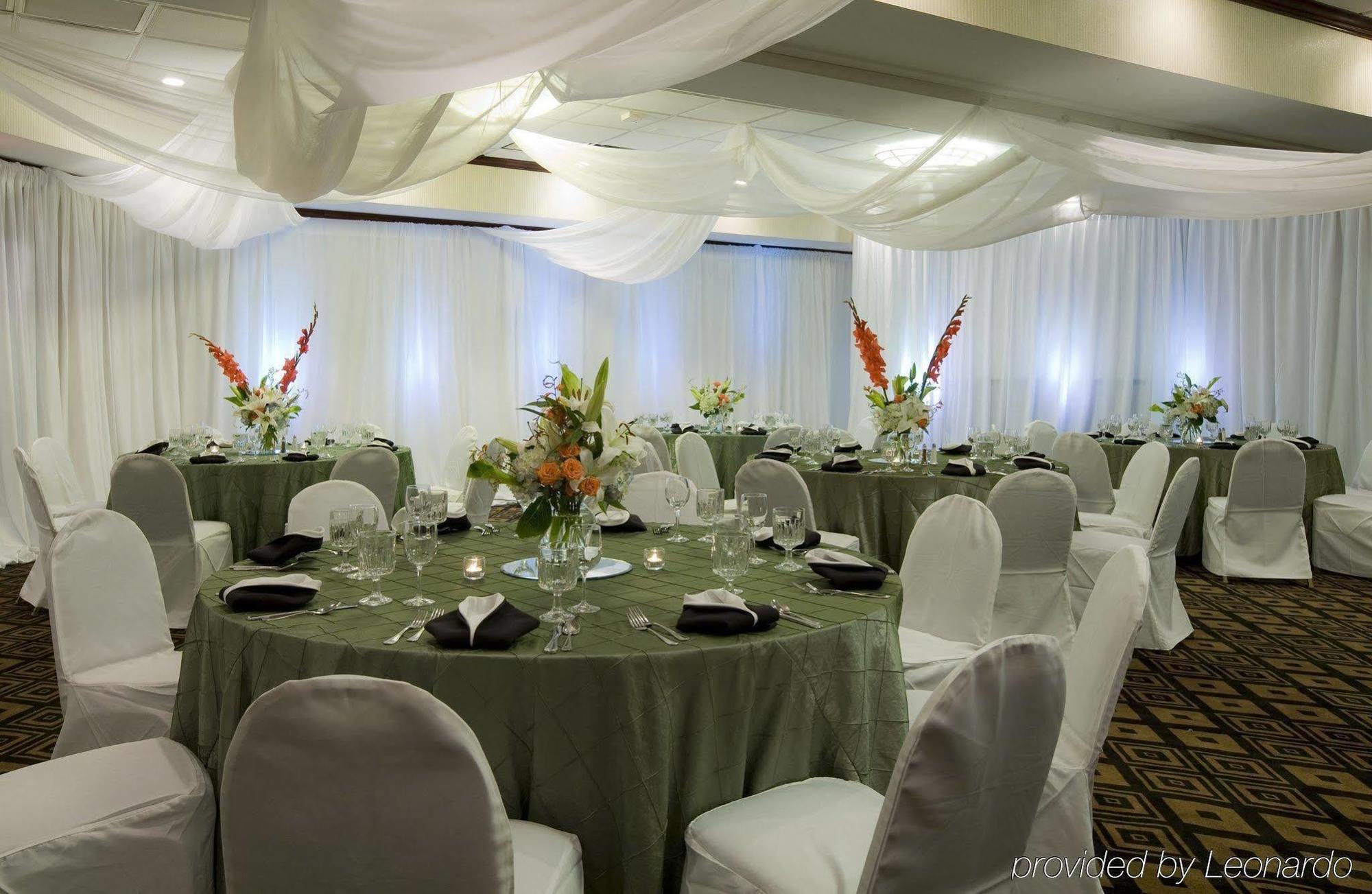 Doubletree By Hilton Austin Northwest - Arboretum Restaurant bilde